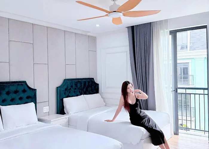 ánh Dương - Venuestay Ha Long